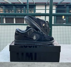 NIKKE SB DUNK LOW DUCK FEATHER BLACK UNIVERSITY OREGON Sale