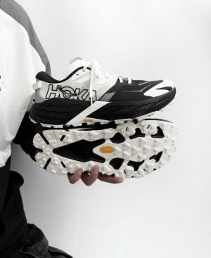 Hoka speedgoat 7 Black white