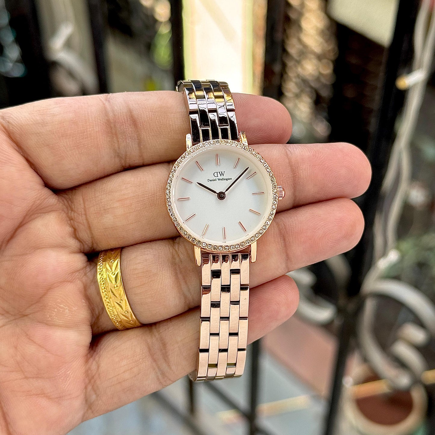 Rosegold White Watch