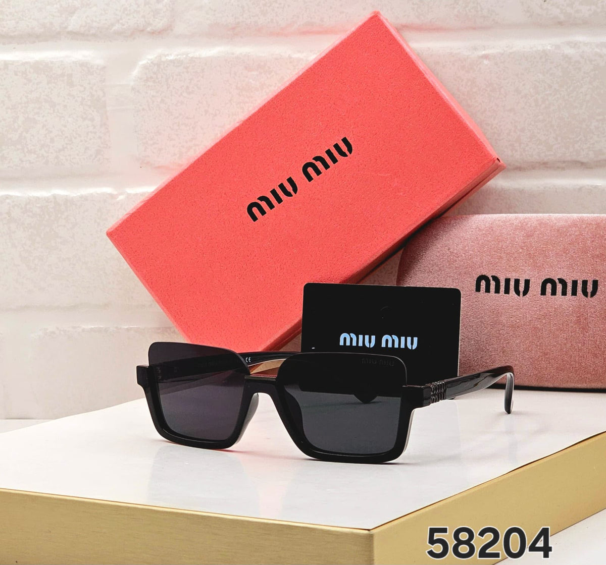 M IU MIU