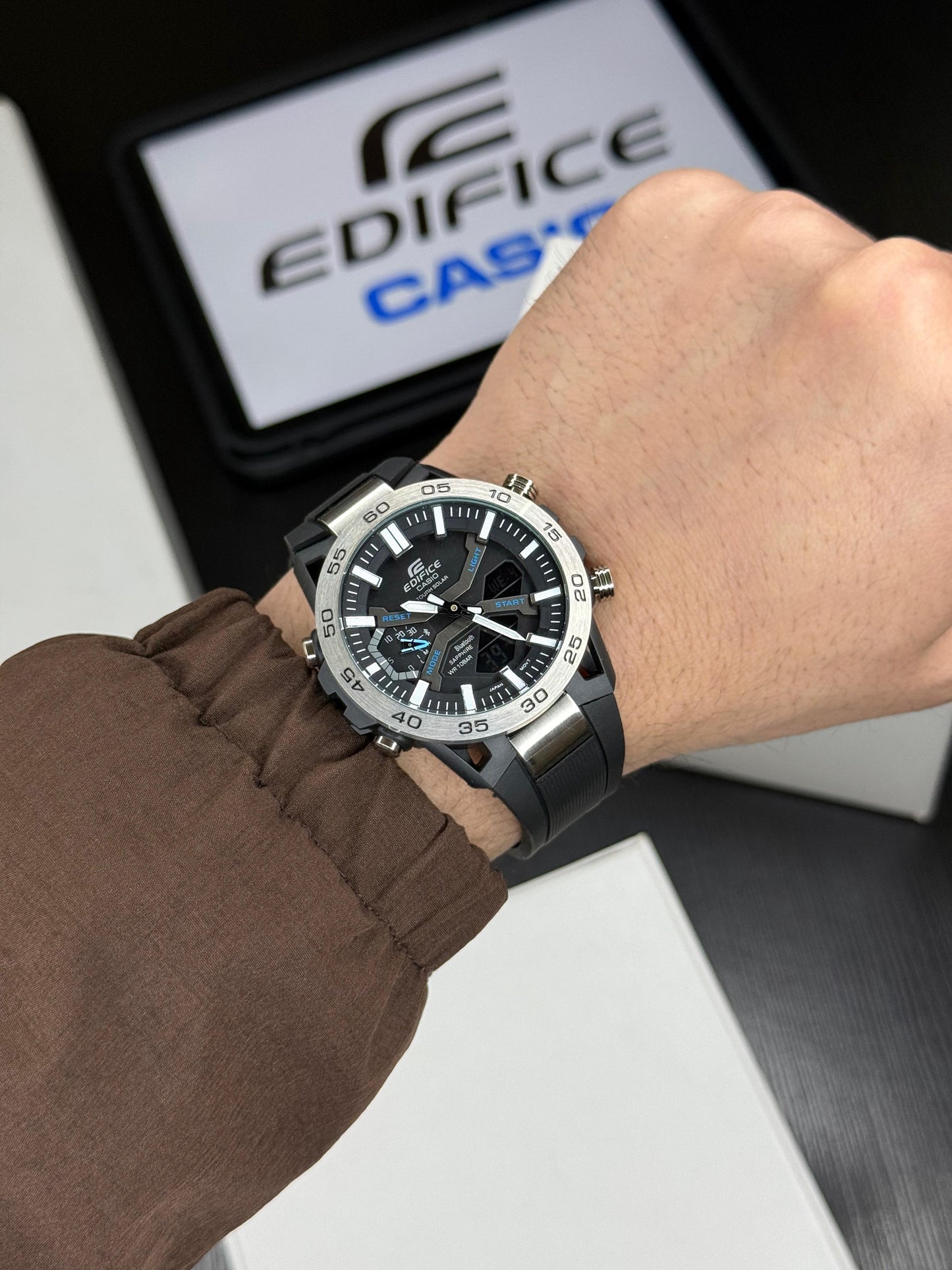 Full Black Fibre Watch