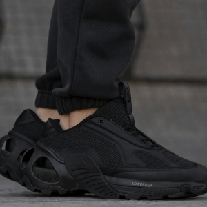 Adiddas Wonder Runner All Black