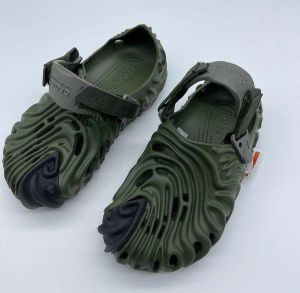 Salehe Bembury The Pollex Clog Olive Green With og box and carry bag