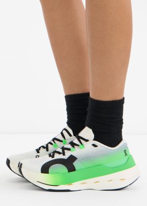 On Cloudboom Max Green White Running