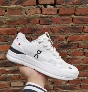 ON CLOUD ROGER PRO WHITE BLACK