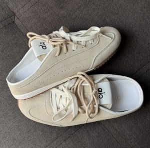 ALO SUNSET MULE SNEAKER SANDSTONE