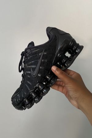 NIKKE AIRMAX SHOX TL TRIPPLE BLACK