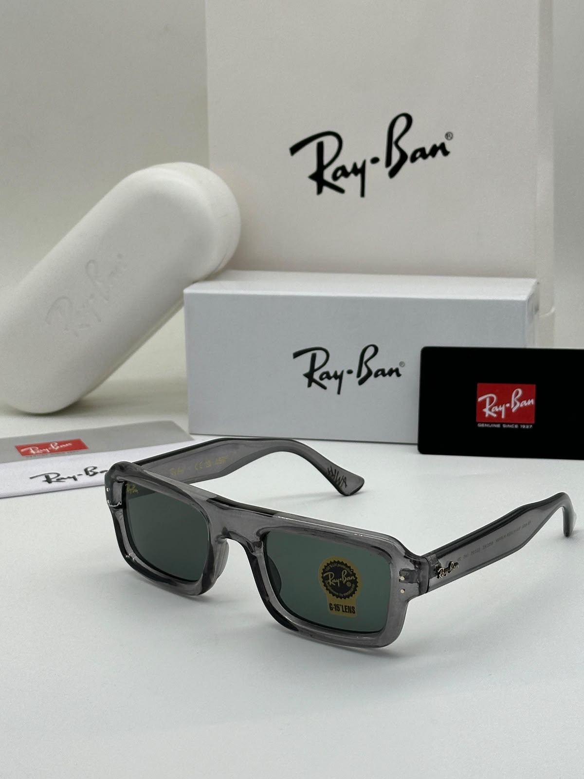 R AYBAN