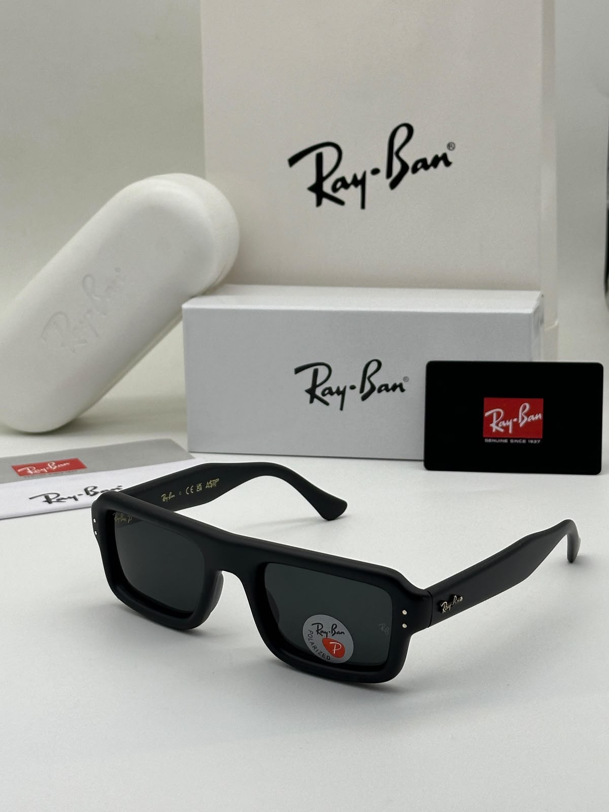 R AYBAN