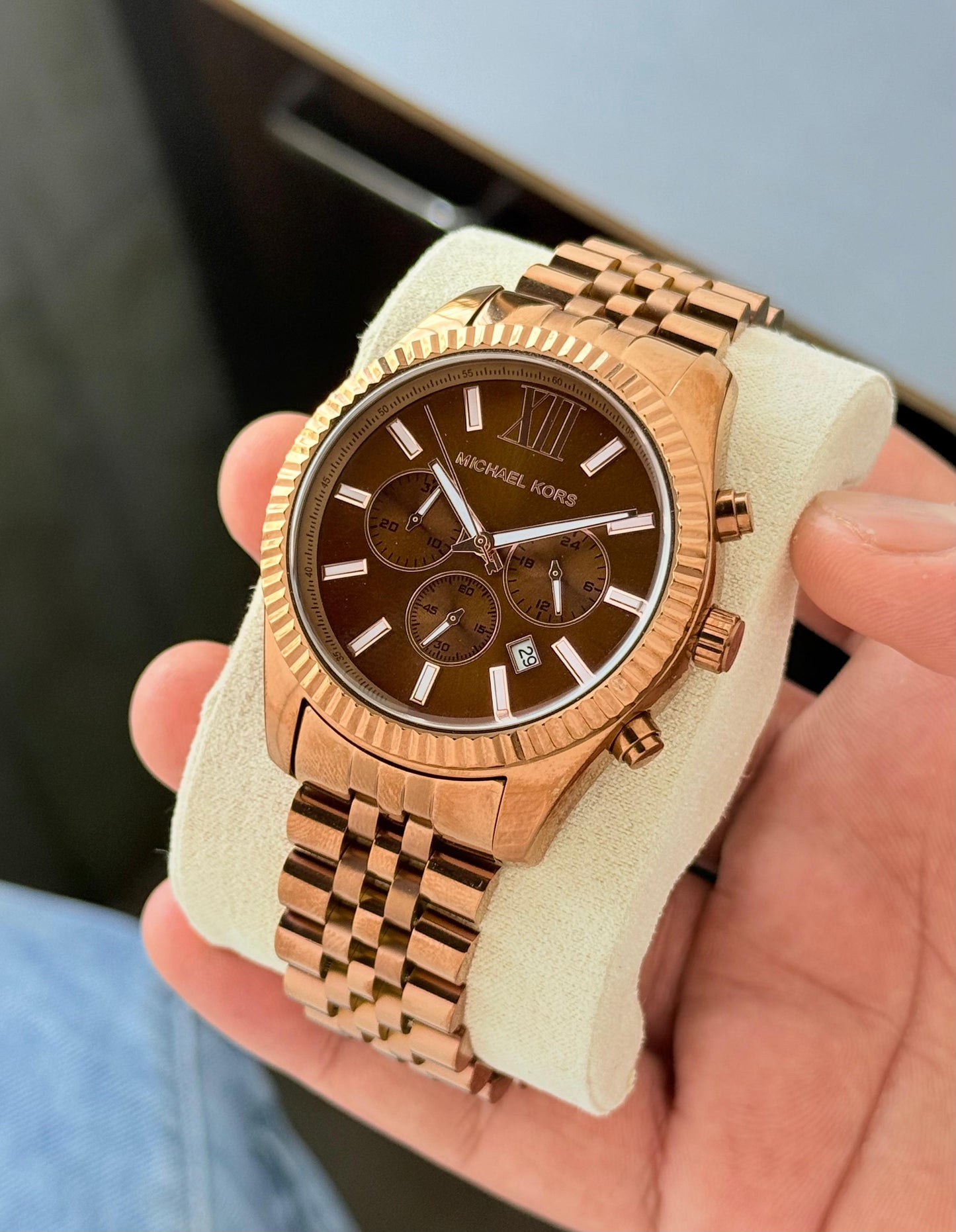 Rose Gold Brown Metal Watch