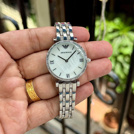All silver Women's Classic