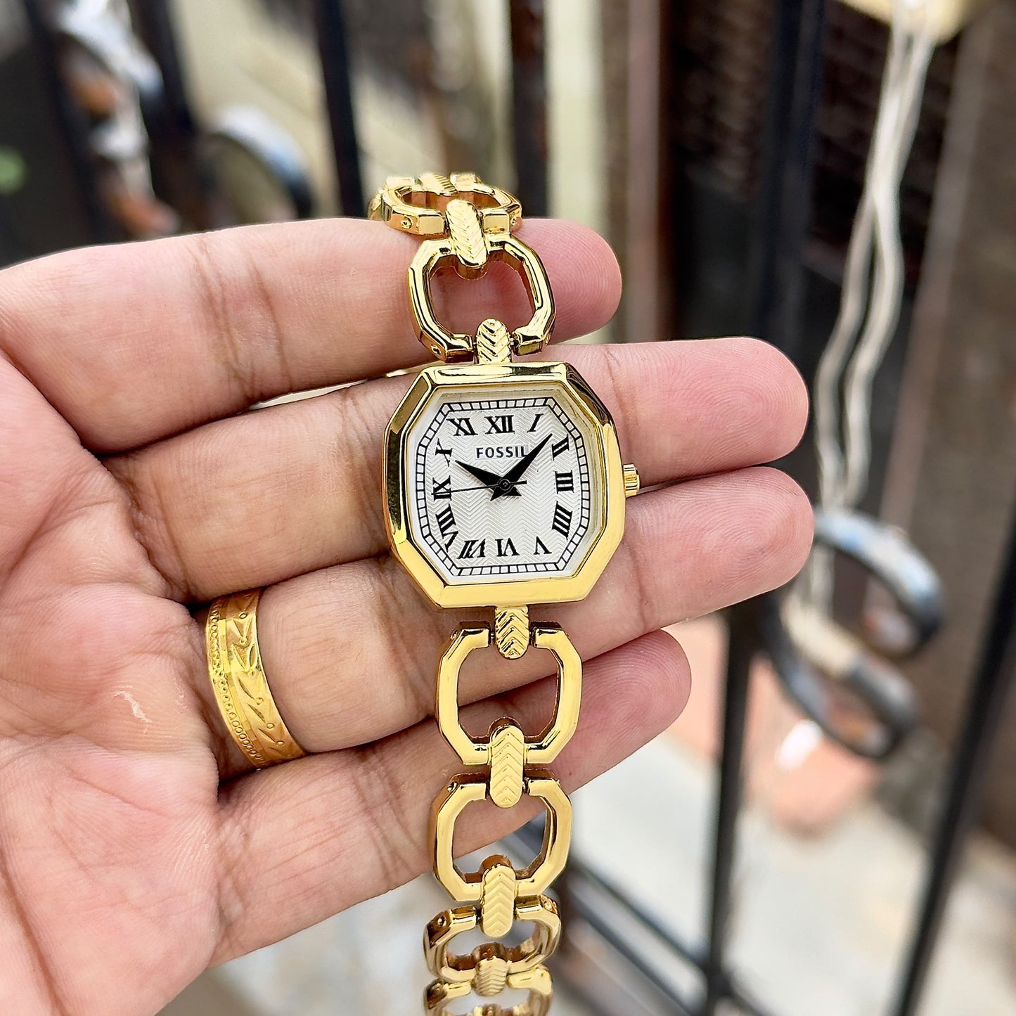 Gold White Women's Classics