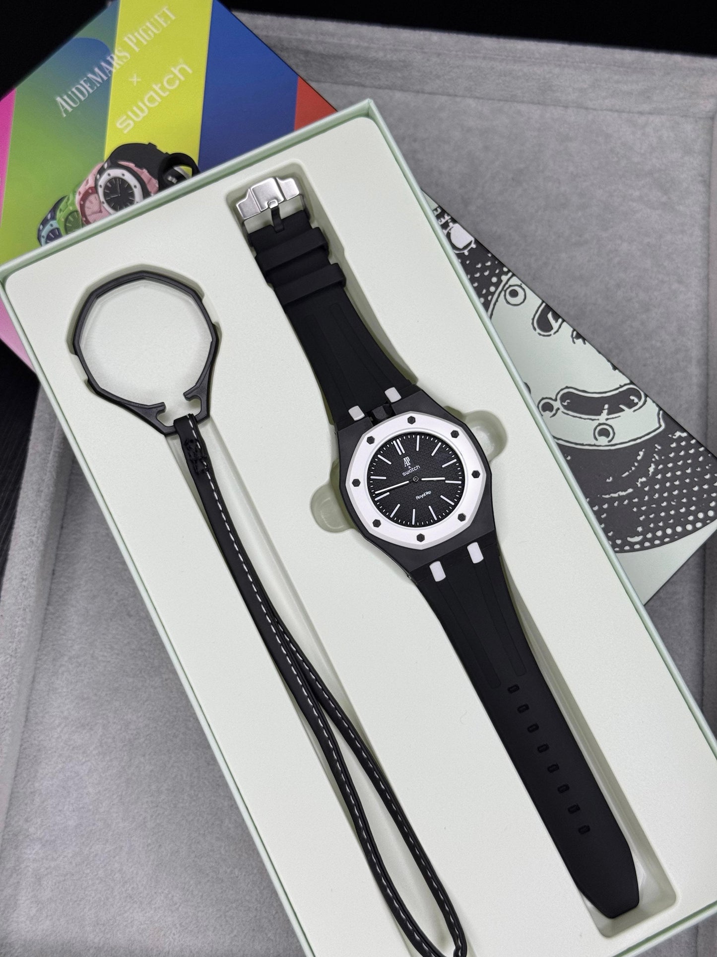 Black White Classics Watch